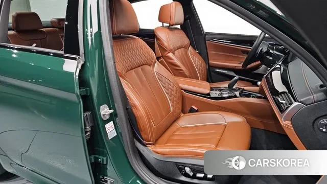 BMW 5 Series (G30) id 3384833 из Кореи 19