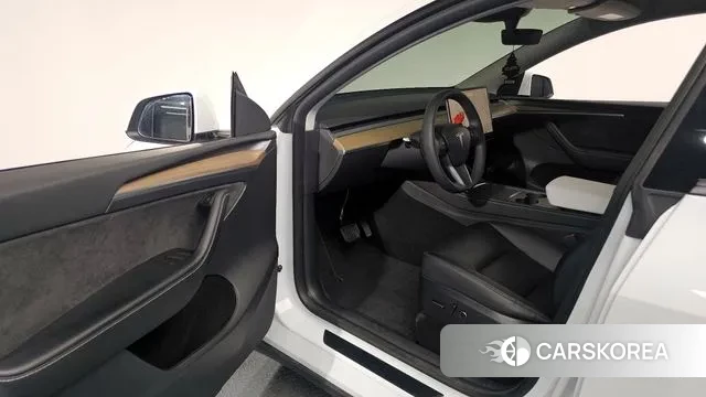 Tesla Model Y id 3528682 из Кореи 19