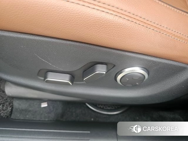 Genesis GV70 id 4628587 из Кореи 16