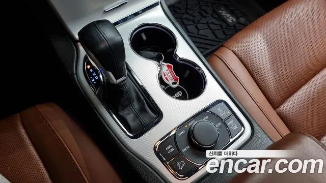 Jeep Grand Cherokee id 2906141 из Кореи 19