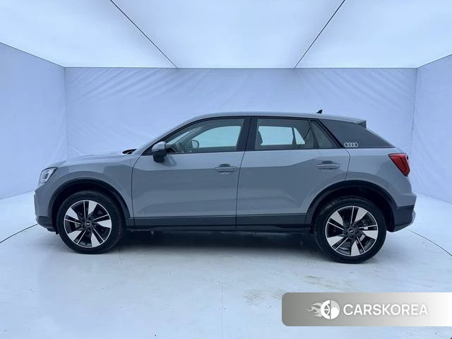 Audi Q2L id 4258740 из Китая 23