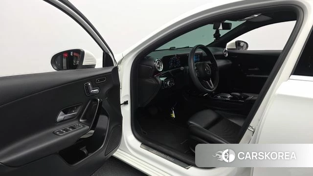 Mercedes-Benz A-Class W177 id 4882096 из Кореи 30