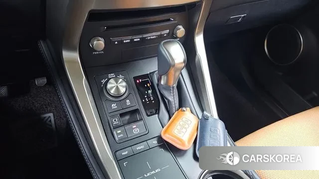 Lexus NX300h id 3448828 из Кореи 19