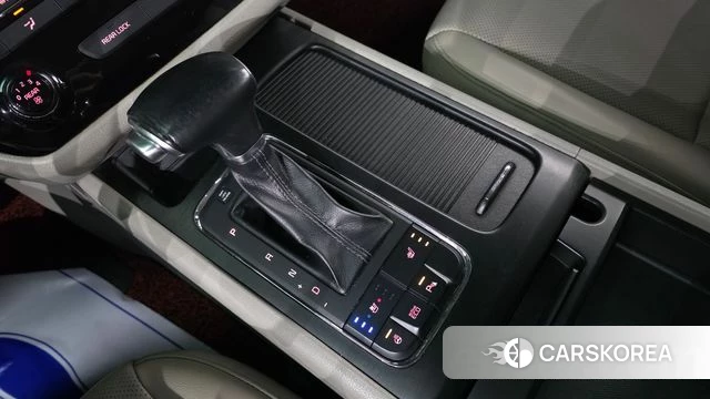Kia All New Carnival id 4728258 из Кореи 19