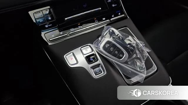 Hyundai The New Grandeur IG id 3283262 из Кореи 19