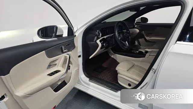 Mercedes-Benz A-Class W177 id 3438440 из Кореи 19