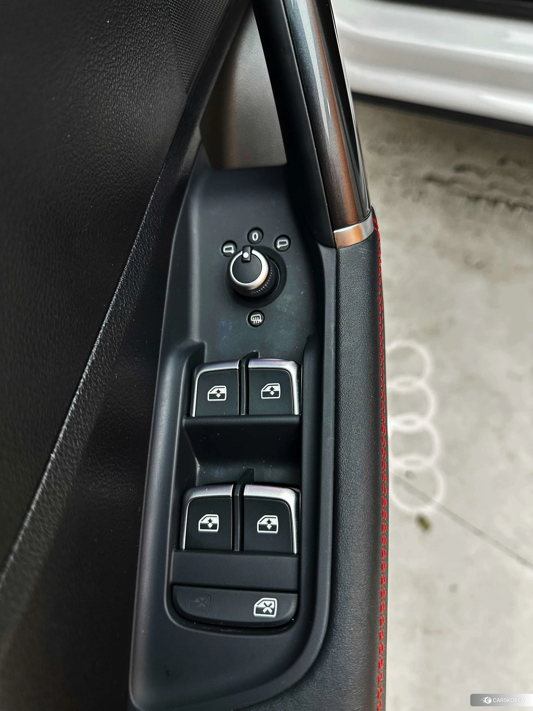 Audi Q2L id 4479618 из Китая 23