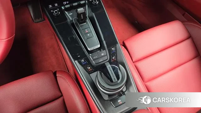 Porsche 911(992) id 3415520 из Кореи 19