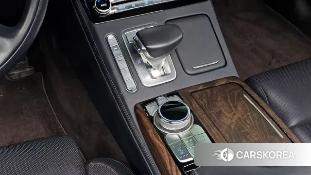 Genesis G90 id 3723293 из Кореи 19