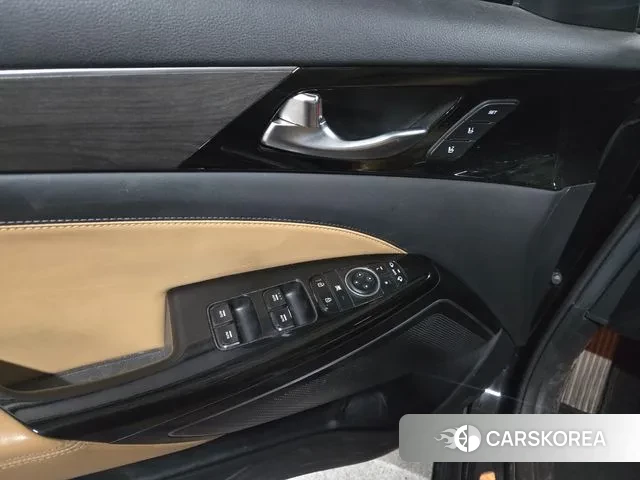 Kia K7 Premier Hybrid id 3760152 из Кореи 15