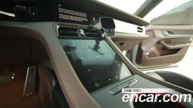 Porsche Taycan id 2899553 из Кореи 19