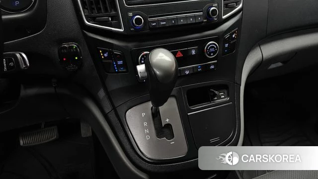 Hyundai The New Grand Starex id 4188381 из Кореи 19