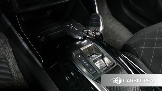 Peugeot e-208 second Generation id 4194570 из Кореи 19