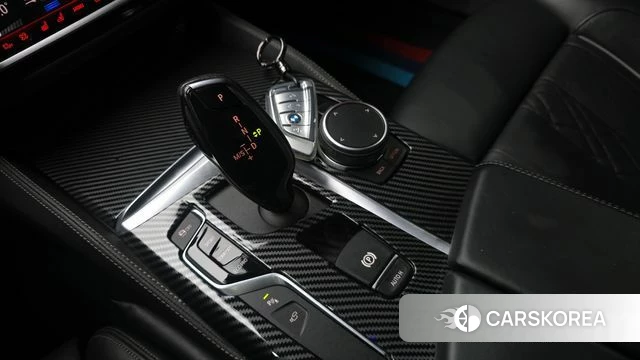 BMW 5 Series (G30) id 3885873 из Кореи 19