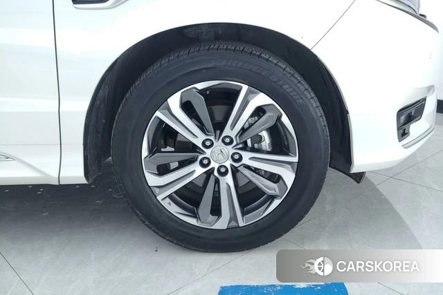 Honda UR-V id 3913875 из Китая 16