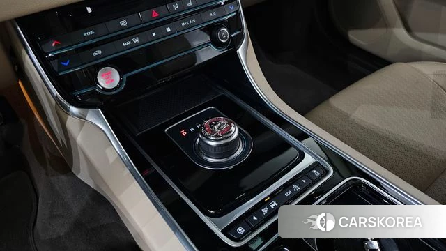 Jaguar XF (X260) id 3867623 из Кореи 19