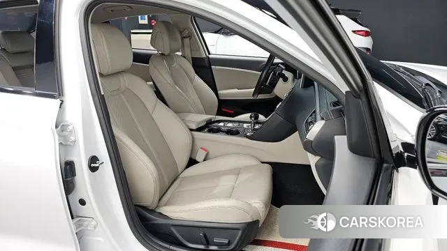 Genesis G70 id 3737130 из Кореи 19