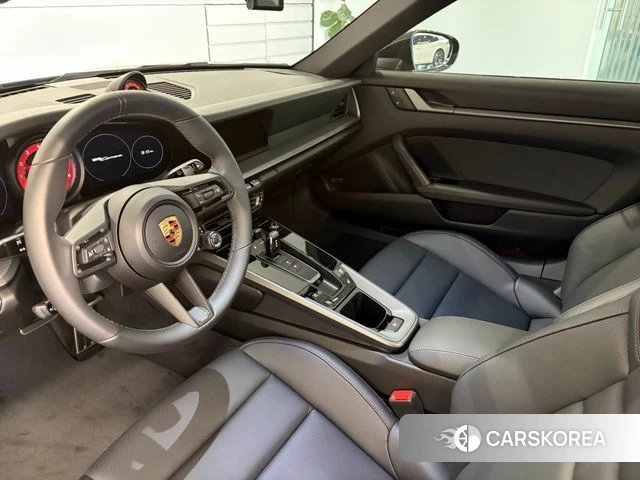 Porsche 911(992) id 4700909 из Кореи 19