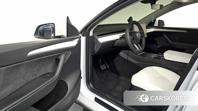 Tesla Model Y id 4853903 из Кореи 31