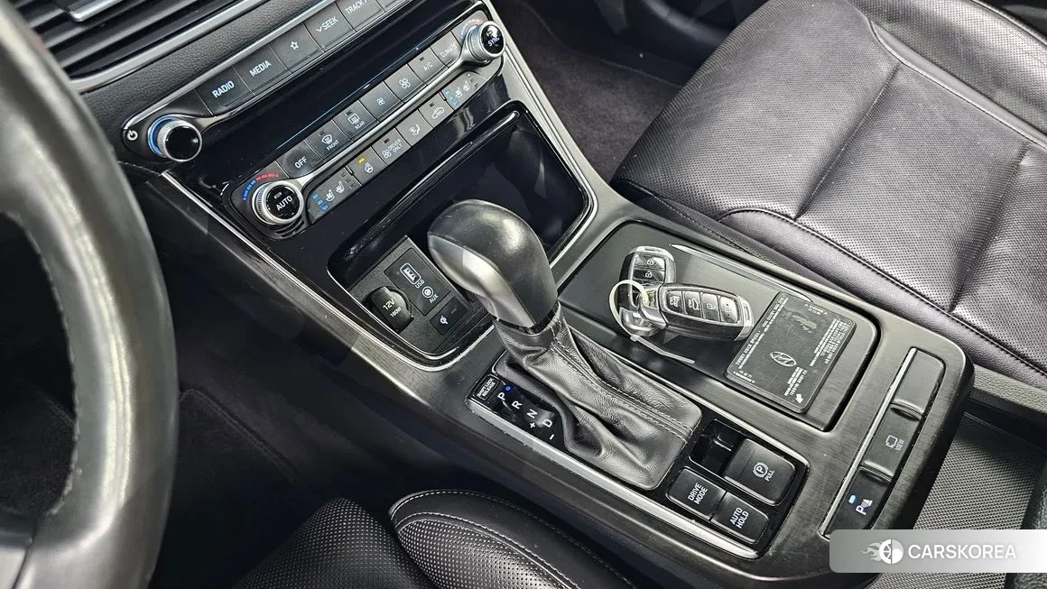 Hyundai Grandeur IG Hybrid id 1604622 из Кореи 19