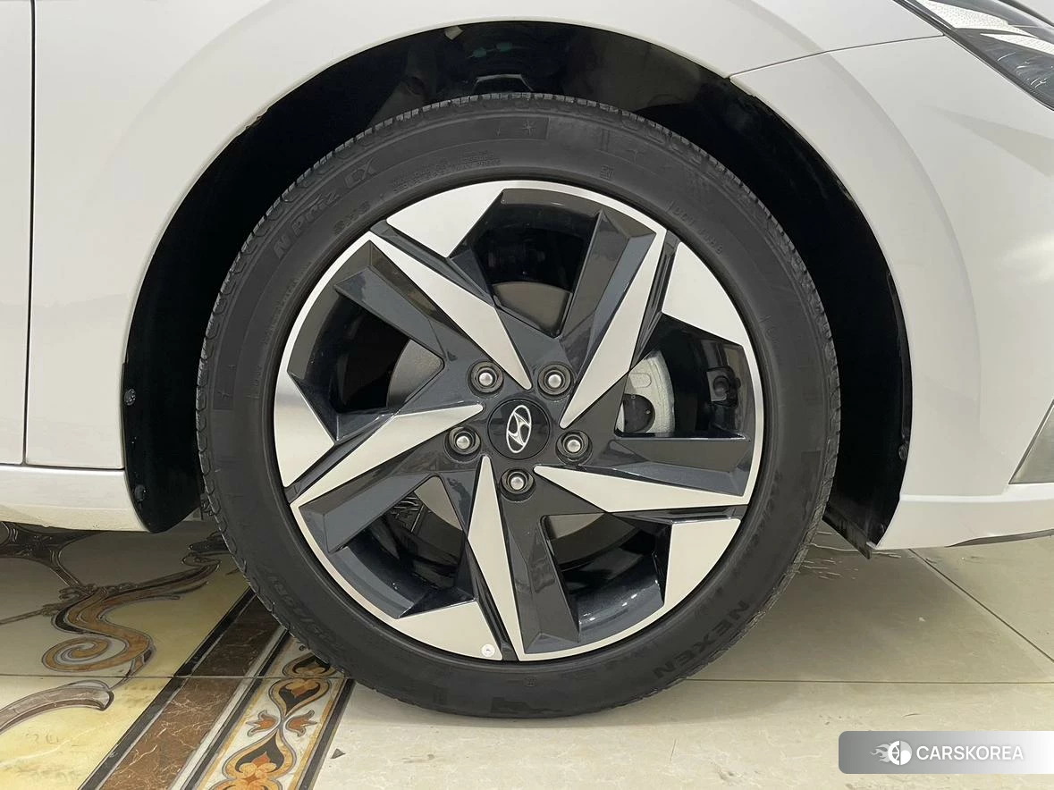 Hyundai Elantra id 4515078 из Китая 17