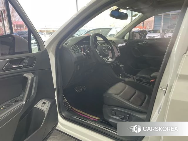 Volkswagen Tiguan L id 4273238 из Китая 9