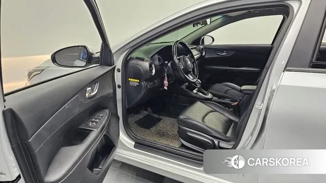 Kia Come New K3 id 3526242 из Кореи 19