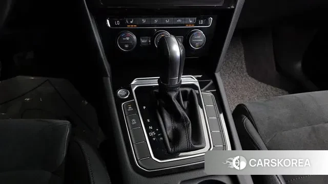 Volkswagen Passat GT (B8) id 3055661 из Кореи 19