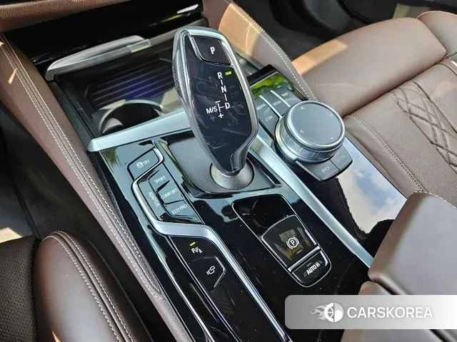 BMW 5 Series (G30) id 2998844 из Кореи 19