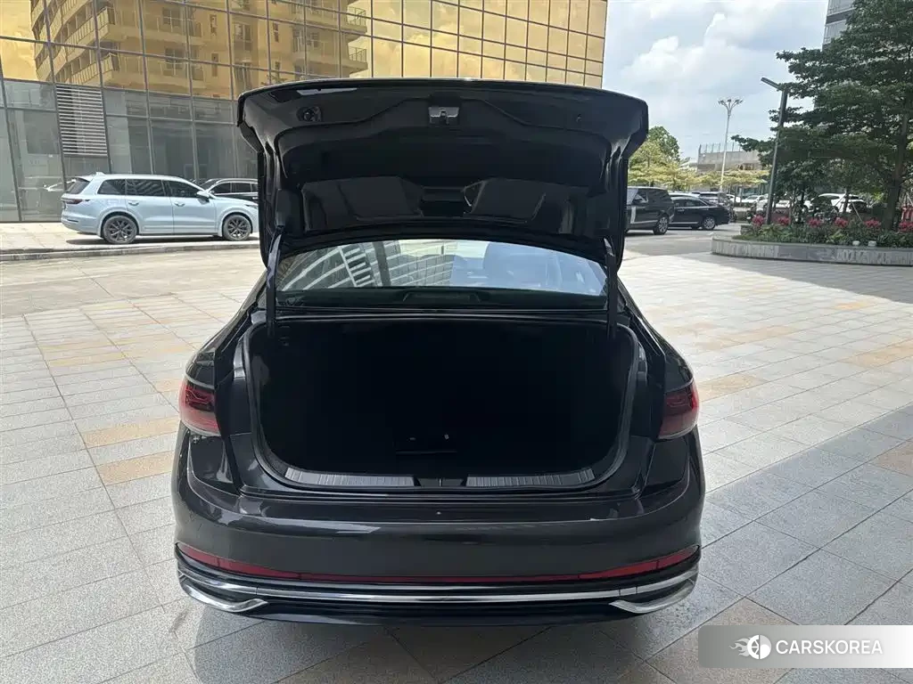 Volkswagen Sagitar id 4565104 из Китая 13