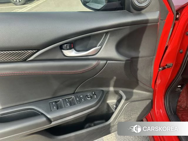 Honda Civic id 4263468 из Китая 15