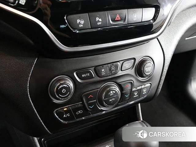 Jeep Cherokee (KL) id 4748623 из Кореи 19