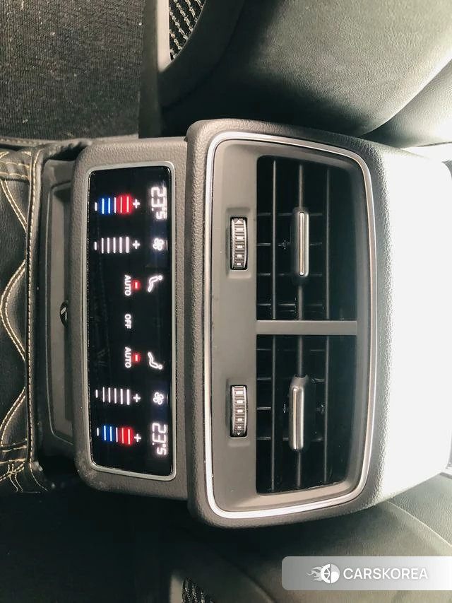 Audi A6L id 4368369 из Китая 19