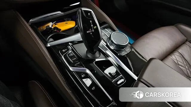 BMW 5 Series (G30) id 3428011 из Кореи 19