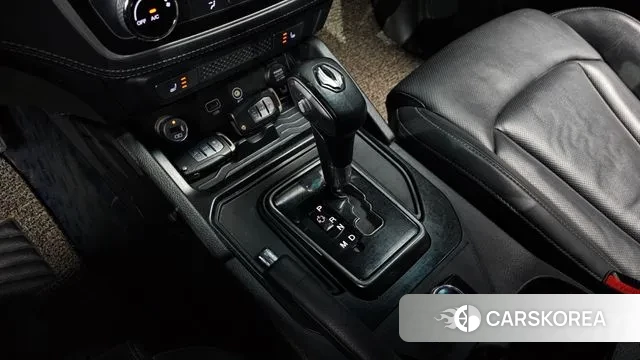 Ssangyong Rexton Sports id 3677023 из Кореи 19