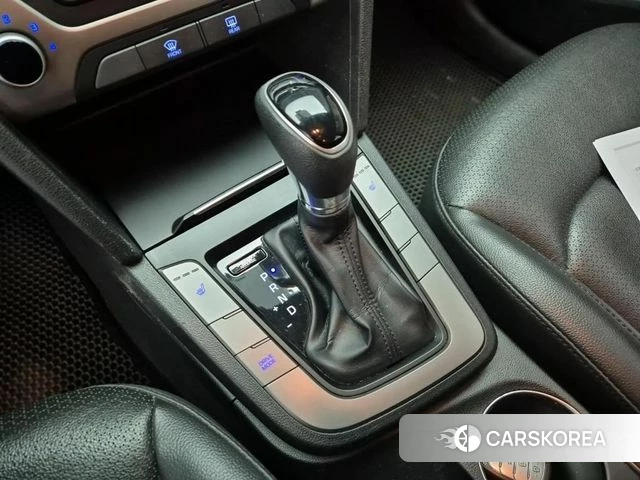 Hyundai Avante AD id 3894077 из Кореи 17