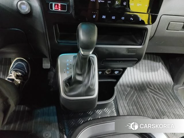 Hyundai Staria id 4617688 из Кореи 19