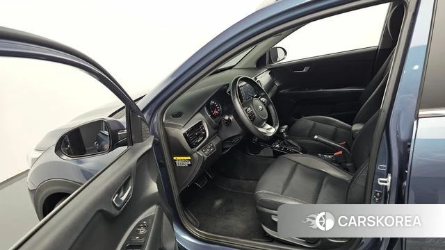Kia Stonic id 4651536 из Кореи 30