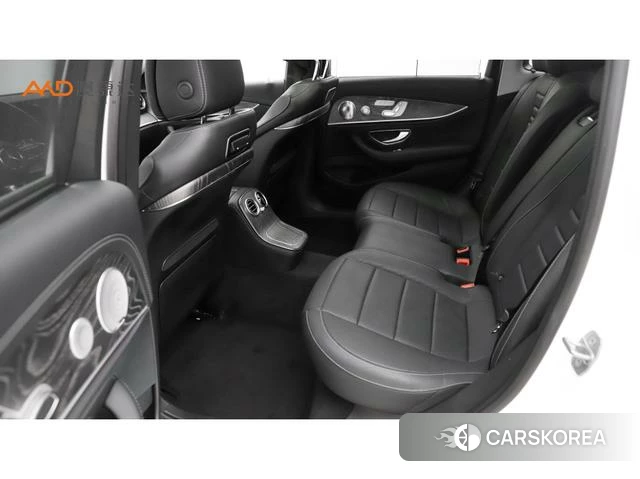 Mercedes-Benz E-class id 4256304 из Китая 9