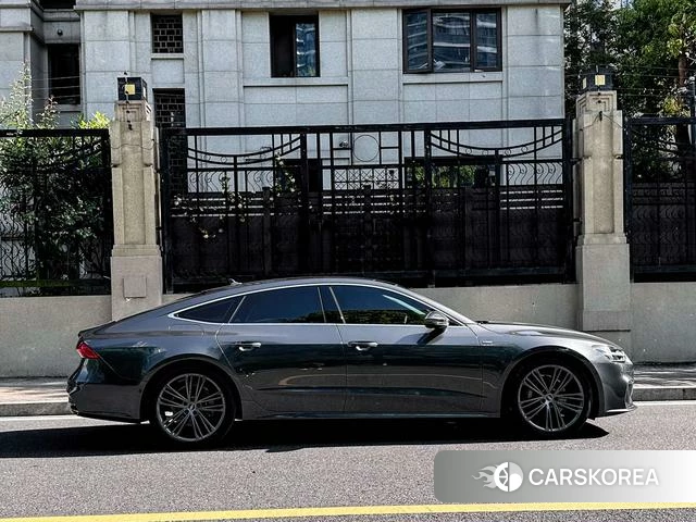 Audi A7 id 4335627 из Китая 15