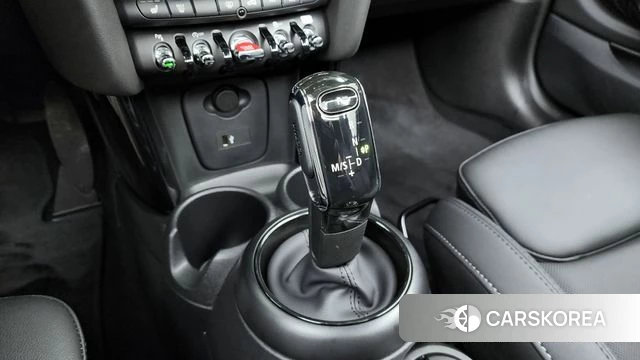 Mini Cooper Convertible id 3933890 из Кореи 19