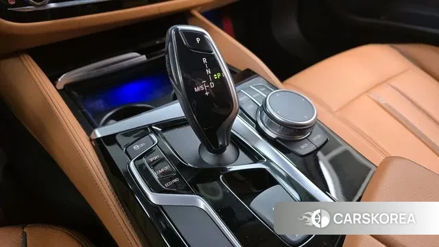 BMW 5 Series (G30) id 3587992 из Кореи 19