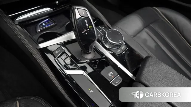 BMW 5 Series (G30) id 3474637 из Кореи 19