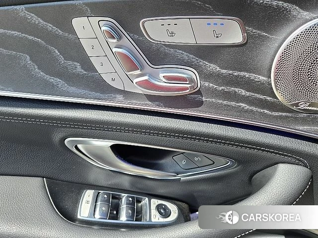 Mercedes-Benz E-Class W213 id 3940602 из Кореи 19