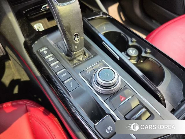 Maserati Levante id 4211923 из Китая 17