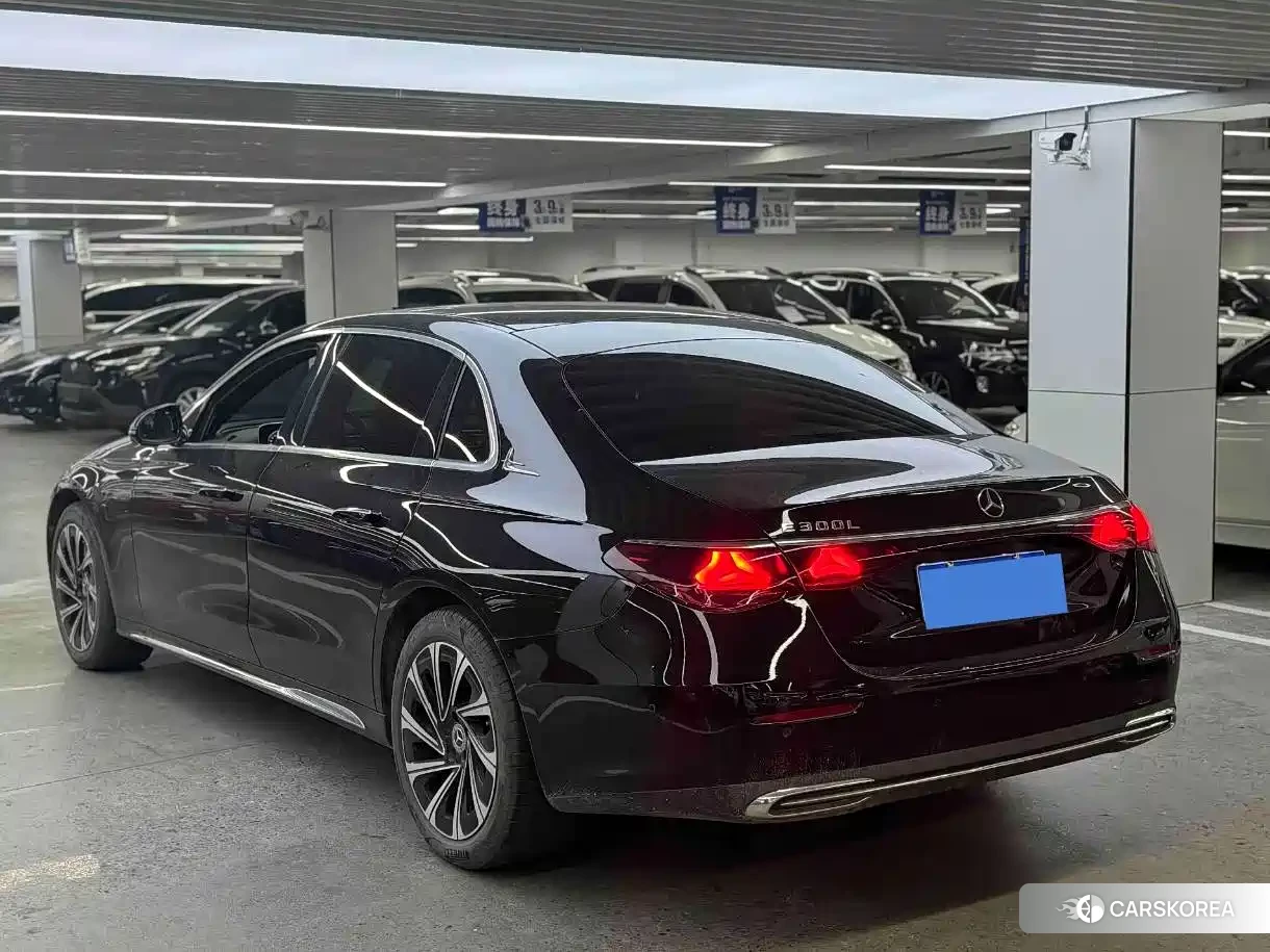 Mercedes-Benz E-Class id 4577705 из Китая 9