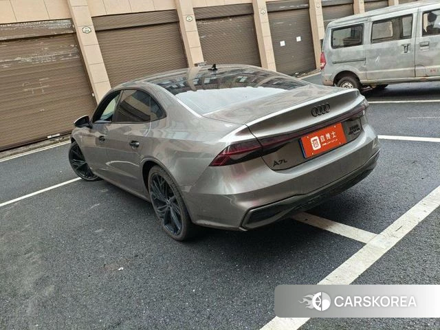 Audi A7L id 4276759 из Китая 9