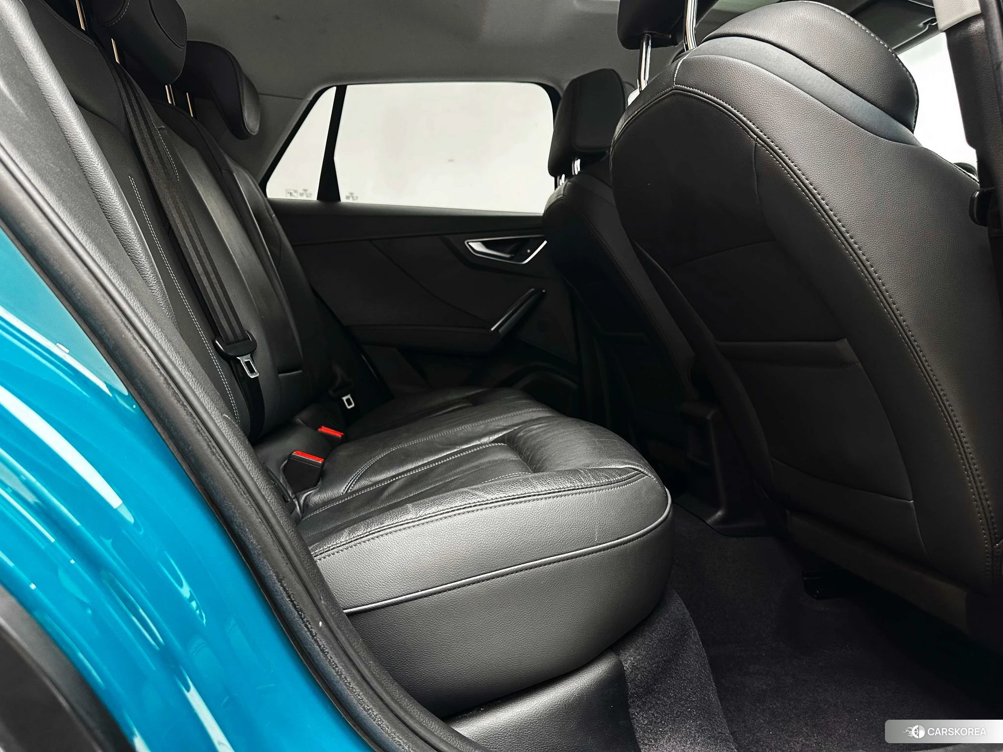 Audi Q2L id 4413275 из Китая 24