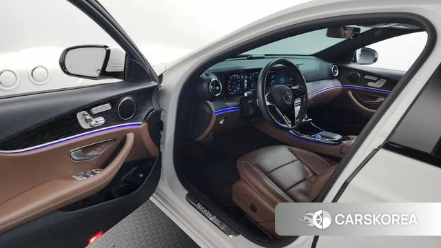 Mercedes-Benz E-Class W213 id 3812469 из Кореи 19