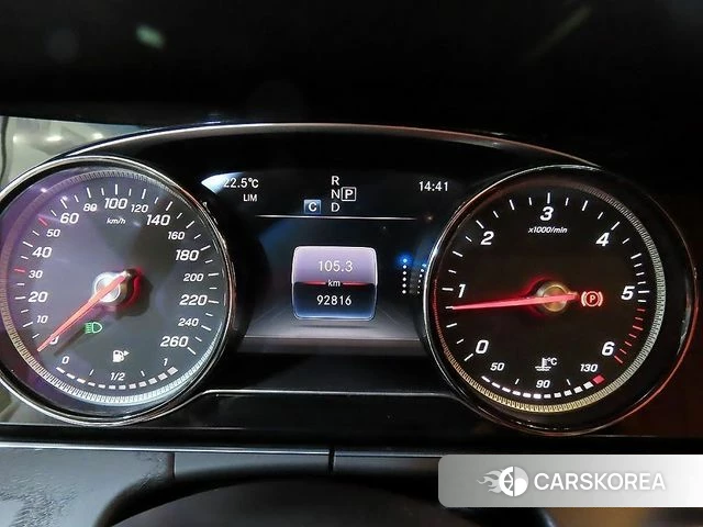 Mercedes-Benz E-Class W213 id 4255176 из Кореи 19